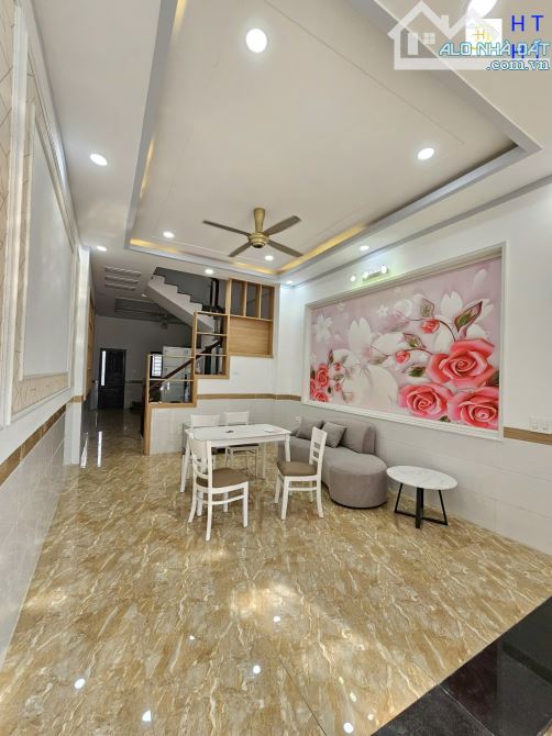 Bán nhà Hoàn Công 1 trệt 2 lầu KDC gần chợ, p.Bình Chuẩn, Tp.Thuận An chỉ 3tyy950 TL M7772 - 12