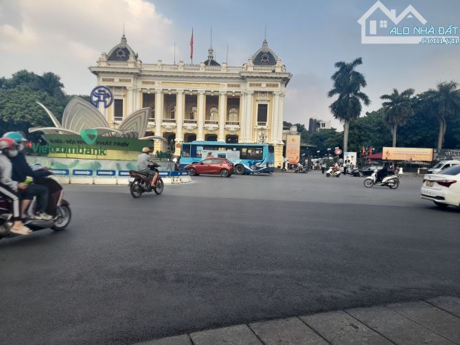 Bán nhà mặt phố Phan Chu Trinh, Hoàn Kiếm 514m2, mặt tiền 18.5m, giá 462 tỷ - 2