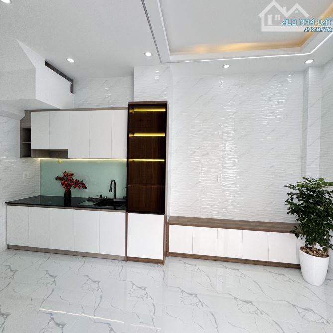 NHÀ MT KINH DOANH TRỆT 2LẦU SÂN THƯỢNG MẶT TIỀN HẺM RỘNG Đ.PHẠM HỮU LẦU GẦN CHỢ CẦU VÁN - 2