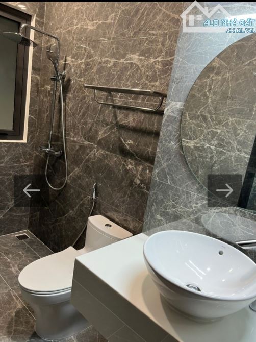 Giảm sâu 1 tỷ bán gấp nhà riêng đẹp HXH. 4 tầng 5x12. Khu V.I.P Bàu Cát Tân Bình. 9.1 tỷ - 2