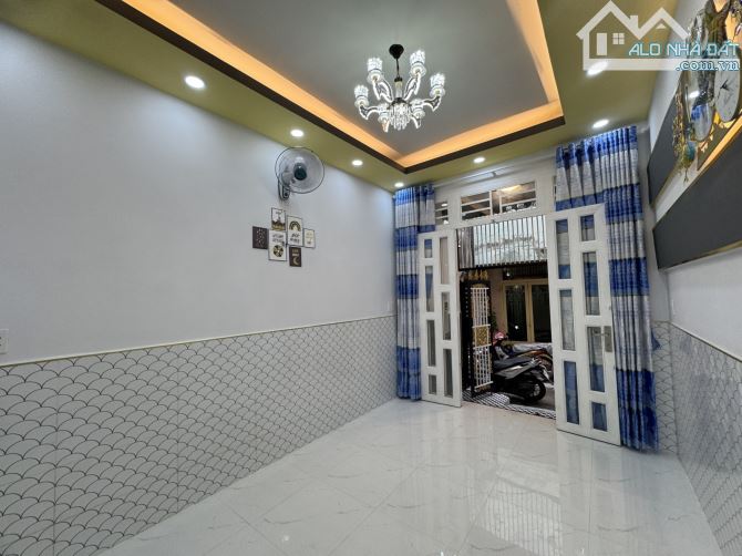 💥🏠Gấp bán, Nhà mới keng,Gần mặt tiền, Gò Gốm, Quận 6,39m2, 2tầng, giá hạt dẻ, nhỉnh 3 tỷ - 2