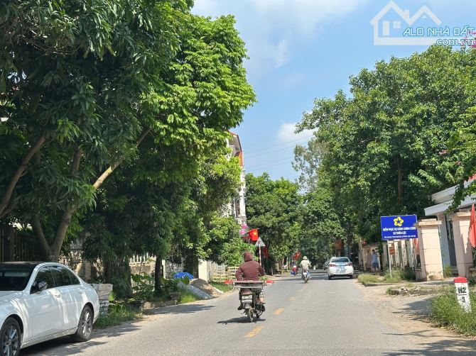 🌟 BÁN ĐẤT TẶNG NHÀ 3 TẦNG – SẴN DÒNG TIỀN- TRỤC CHÍNH KINH DOANH SẦM UẤT - 2