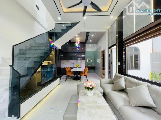 Siêu phẩm 2 tầng kiệt Tôn Đản . Nhà mới đẹp full nội thất 100% , DT:70m , ngang 7m - 2