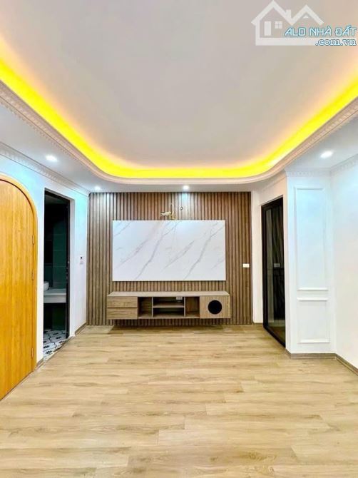 Bán Gấp Nhà Phố Vạn Bảo - Lô Góc, 45m2, 5 Tầng, Thang Máy, Ô Tô Tránh! - 2