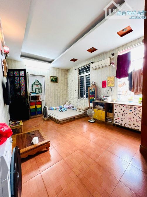 BÁN NHÀ LÔ GÓC VŨ NGỌC PHAN – Ô TÔ ĐỖ CỬA – KINH DOANH ĐỈNH – 44M² – GIÁ 15.8 TỶ - 2