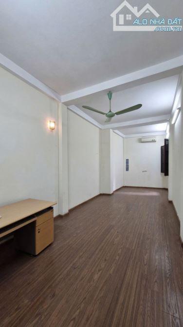 BÁN NHÀ PHÂN LÔ LẠC TRUNG – Ô TÔ ĐỖ CỬA – 65M² – GIÁ 14.85 TỶ - 2