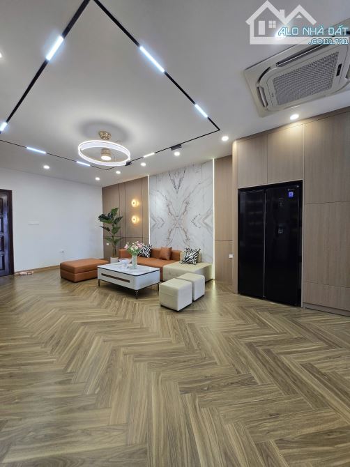 CHÍNH CHỦ GỬI BÁN CHCC TẠI LÀNG QUỐC TẾ THĂNG LONG, TRẦN ĐĂNG NINH - 2