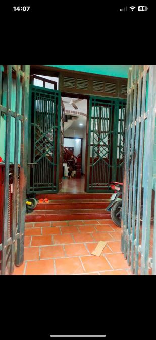 KHU TẬP THỂ Z179 TỨ HIỆP THANH TRÌ 57M2 NHÀ 5 TẦNG GIÁ CHỈ 8 TỶ - 2