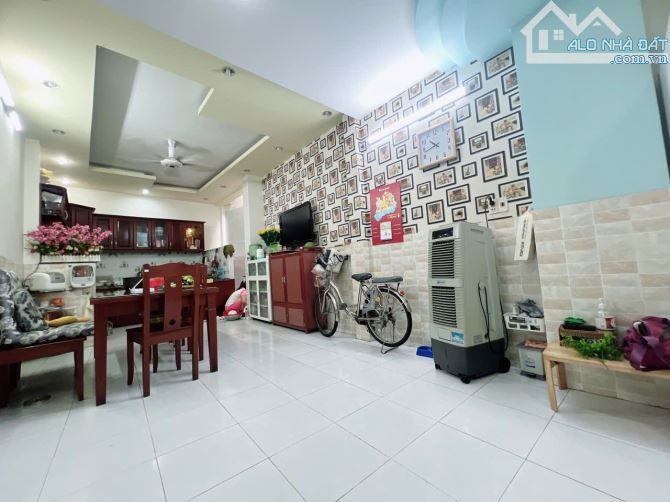 🏠🏠 NHÀ 3 TẦNG BÊ TÔNG KIÊN CỐ TỚI NÓC - TÔN ĐẢN Q.4 - HOÀN CÔNG ••• GIA : 8 TY 💲 TL - 2