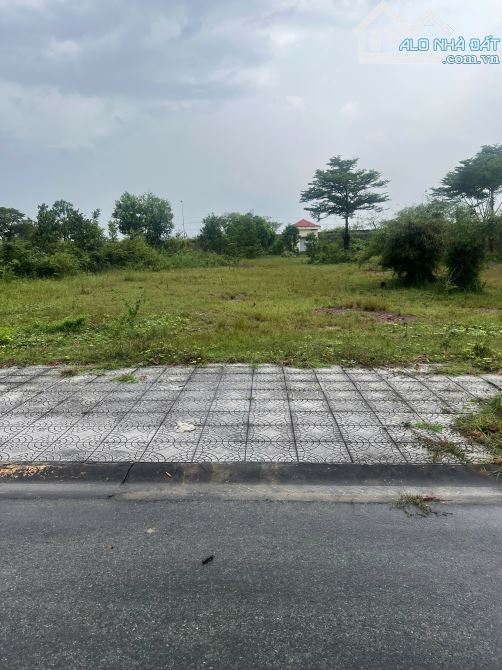 Bán đất Long Thành, giáp sân bay quốc tế chỉ 10 phút, 120m2 - 1 tỷ hơn - 2