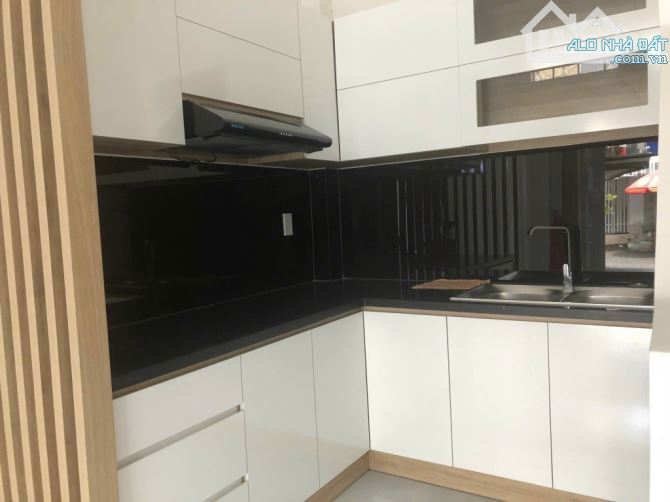 💥Chủ Giảm Chào 2.38 Tỷ ( TL ) 💥 🏡Bán nhà HXH Tân Hoà Đông - 18m2 - 3 Tầng , 2pn 🏡 - 2