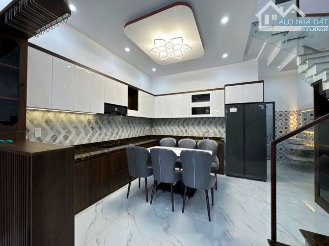 Chủ Cần Bán Nhà 3 Tầng Mới Xây - Thiết Kế Hiện Đại - Thủ Dầu Một - 2