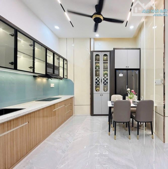 Nhà đẹp lung linh, vuông như tờ A4 – Phan Huy Ích, Gò Vấp, DT 62m² – 3 tầng – 3PN – 3WC - 2