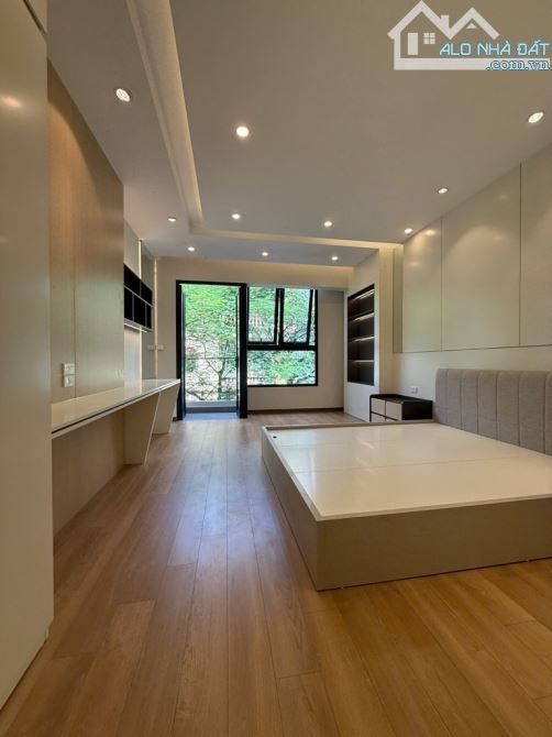 Bán nhà phân lô Hoàng Cầu, ô tô tránh, vỉa hè, thang máy, gara ô tô, 65m² - 2