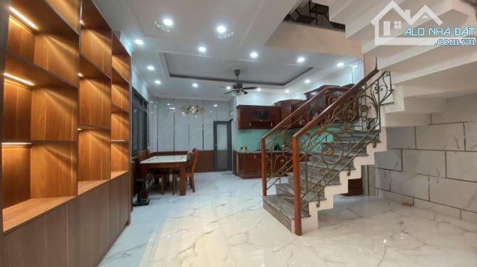 Bán nhà đường 49 Hiệp Bình Chánh, Thủ Đức. 5x19m, 5 tầng, 4PN, SH. Giá 10.6 tỷ. - 2