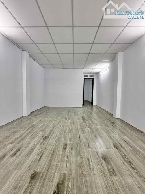 Bán Nhà, Hòa Bình, Tân Phú Giáp Q.11, 70M2, Hẻm 6M, Chỉ Hơn 6 Tỷ - 2