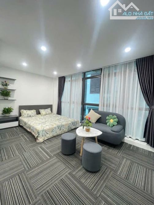 Phú  Diễn bán căn CCMN 42m2 - 6 tầng - thang  máy - đầy đủ PCCC - ô tô đỗ cổng , 9 phòng c - 2
