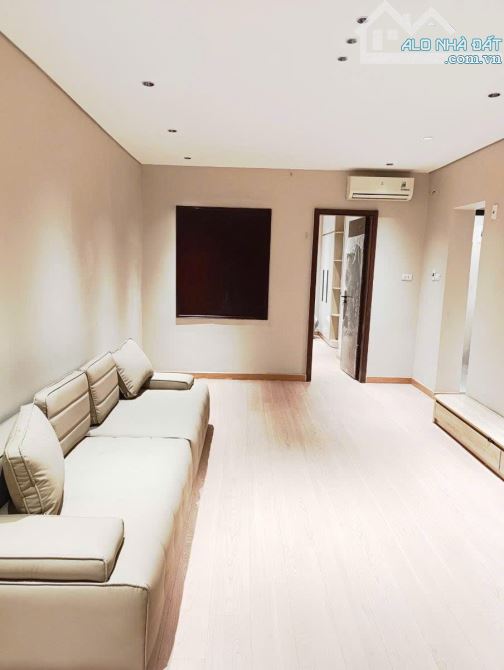 NHÀ E6 TT ĐO LƯỜNG - HOÀNG QUỐC VIỆT - CĂN GÓC - FULL NỘI THẤT - DT: 41.5/71M2 - 4.25 TỶ - 2