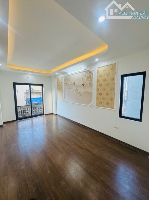 PHÚ DIỄN - Ô TÔ ĐỖ CỬA - 6 TẦNG THANG MÁY - GẦN HỒ THOÁNG MÁT - 40M2 - GIÁ 9.54 TỶ - 2