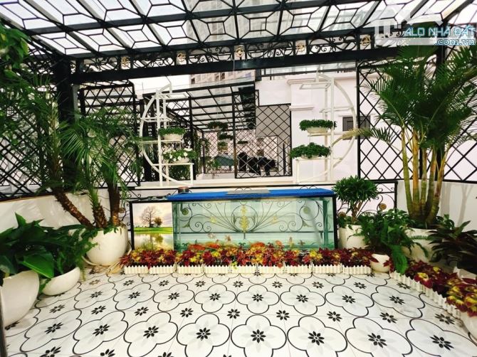 NHÀ MỚI KÍNH KOONG - 5 TẦNG THANG MÁY  - THÔNG - 20M RA Ô TÔ TRÁNH - 2