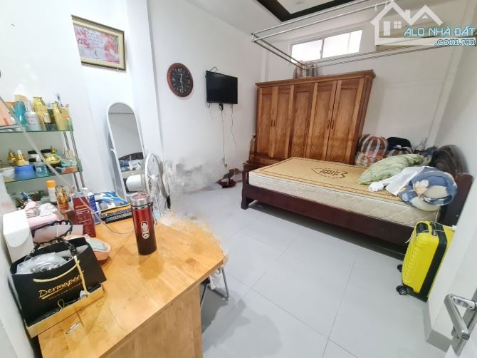 💥 2 MẶT KIỆT 5M - 2 NHÀ MỚI - 8 PHÒNG - Ô TÔ ĐỖ - XUNG QUANH TOÀN KHÁCH SẠN - 1P RA BIỂN - 2