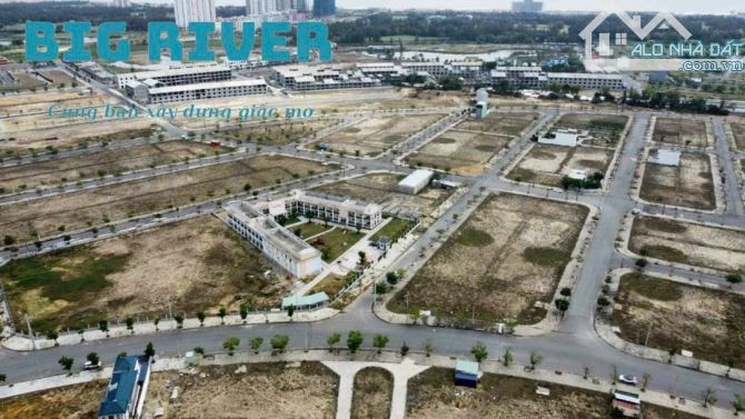 Bán Lô Gốc 2 Mặt Tiền Đường 27 Mét KĐT Coco  Center Houes - 2