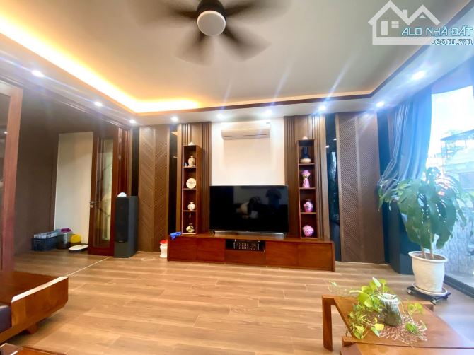 100m² - Mt: 5,4m - NHÀ DÂN XÂY- 6 TẦNG THANG MÁY , Ô TÔ TRÁNH , NỘI THẤT CAO CẤP - 2