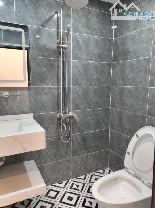 Bán tập thể Hồng Mai 48m2/90m2 2 ngủ 2 vs, ô tô đỗ chân chỉ nhỉnh nhẹ 4 tỷ. - 2