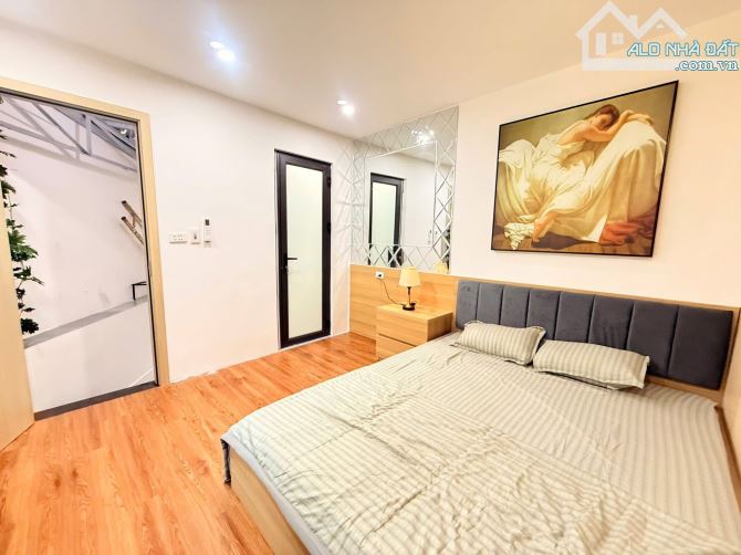 6 TẦNG THẠCH BÀN LONG BIÊN -Ô TÔ-LÔ GÓC 2 MẶT THOÁNG -DT 35M- 8,5 TỶ - 2