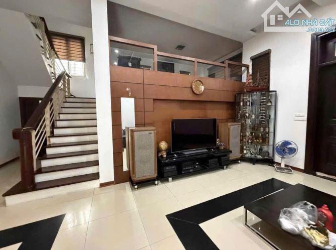 Cho thuê biệt thự siêu đẹp, lô góc 110m2 x 4 tầng tại KĐT Mỹ Đình, Nam Từ Liêm - 2