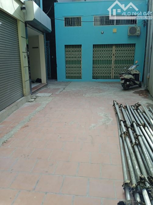Cho thuê nhà nguyên căn diện tích 33m2 x 6 tầng, có gara ô tô , giá 9,5tr/tháng - 2
