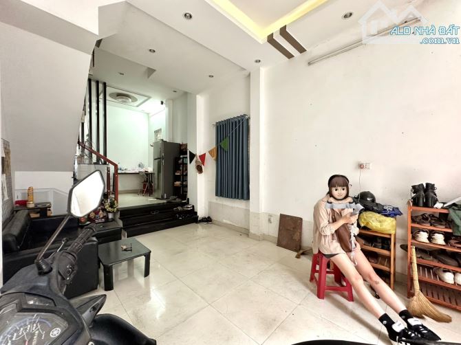 Nhà Phú Nhuận hẻm xe hơi Hoàng Hoa Thám - 4 tầng 5PN - cho thuê 25tr/th -38,1m2 -  8,7 tỷ - 2