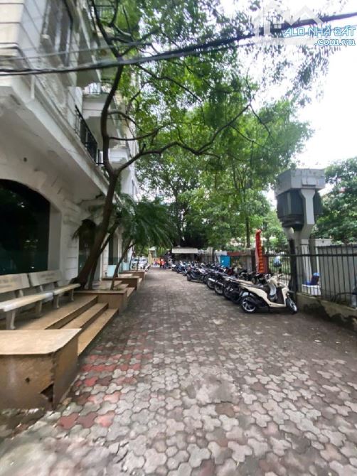 Bán nhà mặt phố Đội Cấn lô góc 3 mặt – 256m², 5 tầng, giá 200 tỷ, sổ đỏ trao tay! - 2