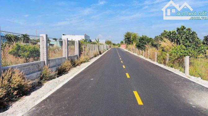 🚨 Bán gấp đất nhà vườn view núi Phước Hải 2.040,5m² – 2 mặt tiền, cách biển 1km chỉ từ 1, - 2