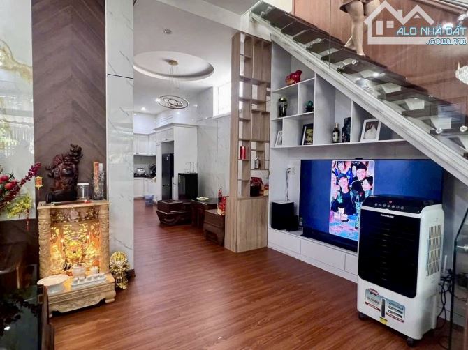 BÁN NHÀ 2 TẦNG KIỆT OTO KHU VỰC CHẾ LAN VIÊN ĐÀO TẤN - 2