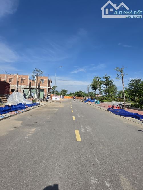 Bán đất mặt tiền Chu Văn An, Phường An Nhơn Đông, Tỉnh Gia Lai Dt 100m² Giá 1 tỉ 350 triệu - 2