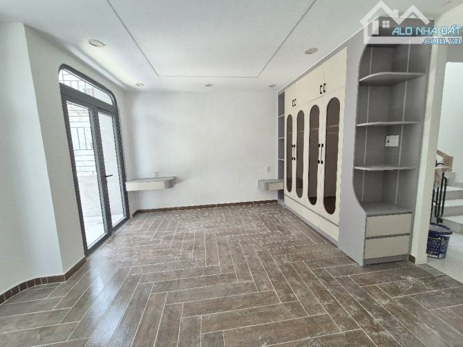 Nhà đẹp lung linh, vuông như tờ A4 – Nguyễn Duy Cung, Gò Vấp, DT 62m² – 3 tầng – 3PN,3WC - 2