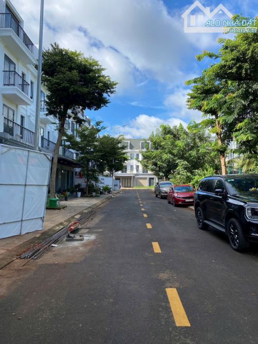 Nhà 4 tầng hướng Tây Bắc đối diện công viên Ecocity hiếm hoi giá 6,45 tỷ - 2