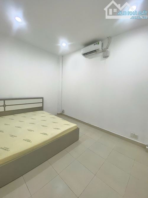Cho thuê căn hộ 2PN Ban công thoáng Q4 gần ĐH Luật, ĐH Nguyễn Tất Thành, cầu Kênh Tẻ - 2