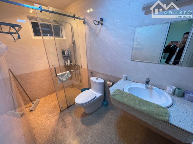Cho thuê căn hộ 2 ngủ rộng Waterfront City, DT: 80m2. - 2