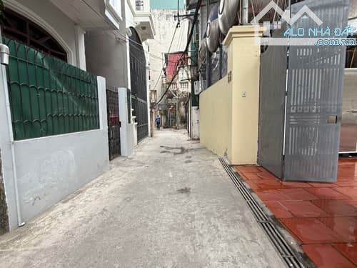 Cần bán mảnh đất 75m2 mặt tiền 6.6m ôtô nhỏ đỗ cửa Phố Xuân La - 2