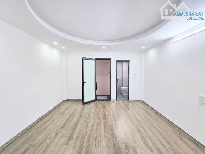 NHÀ ĐẸP MỚI KOONG LONG LANH-GẦN Ô TÔ-NGÕ GỐC ĐỀ MINH KHAI CHỈ HƠN 7tỷ - 2