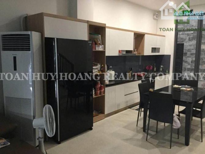 Nhà 4 phòng ngủ khu Phạm Văn Đồng - B945 - 2
