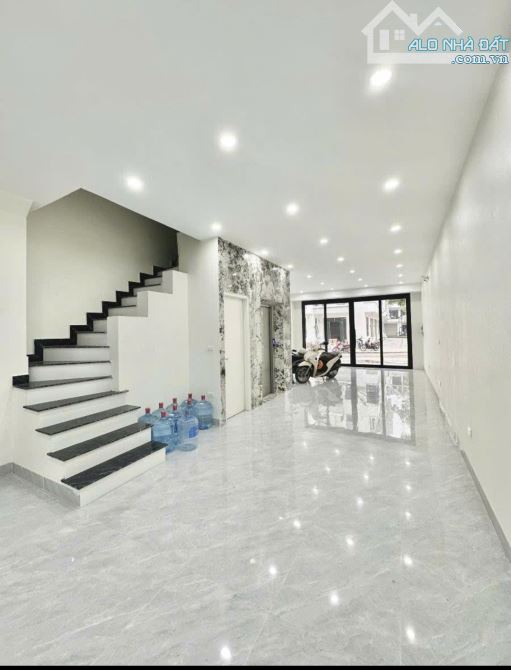 📣📣LIỀN KỀ – KĐT MỚI KIM CHUNG DI TRẠCH HINODE ROYAL PARK - 95M- 5 TẦNG - GIÁ 1x - THANG - 2