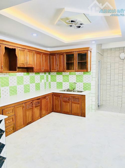 Mặt tiền nội bộ Bình Phú - View công viên - 4 tầng - 4x17m - 4PN - Nhà đẹp - 2