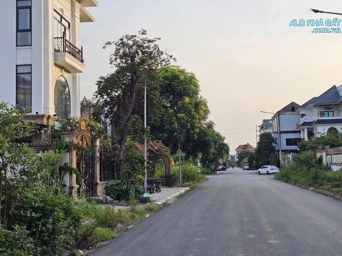 😄😄 Cả Dự Án Có Mỗi 1 lô Rẻ Như Lô Này .  Biệt Thự Đại Hoàng Long, Mặt Đường Đoàn Phú Tứ - 2