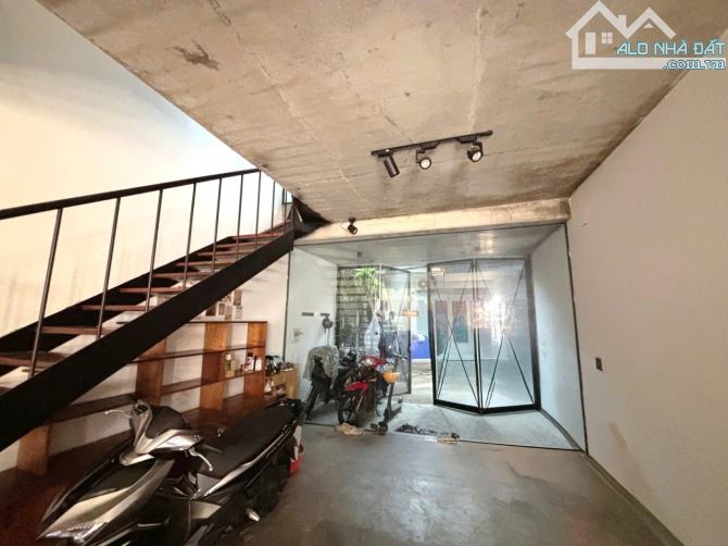 💥🏕️ BÁN NHÀ 3 TẦNG KIỆT Ô TÔ HUỲNH NGỌC HUỆ. CHO THUÊ TRỌ. GIÁ CHỈ 4,93 TỸ. - 2