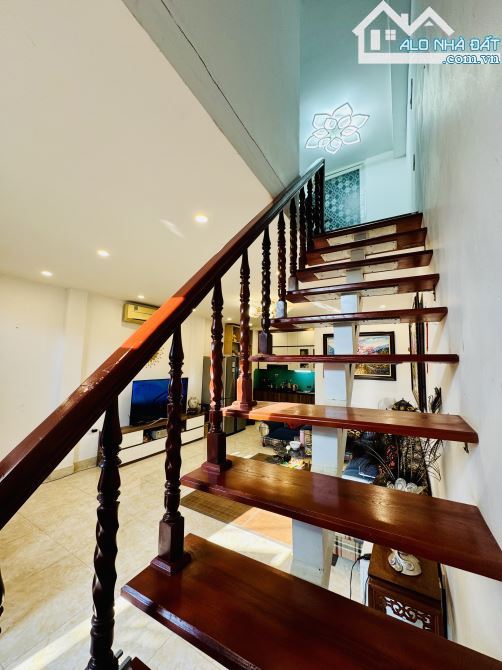 ⭐️ BÁN GẤP NHÀ MẶT PHỐ HÀNG RƯƠI 130M2 X 4 TẦNG X MT 5.5M2 GIÁ 75 TỈ CÓ THƯƠNG LƯỢNG. - 2