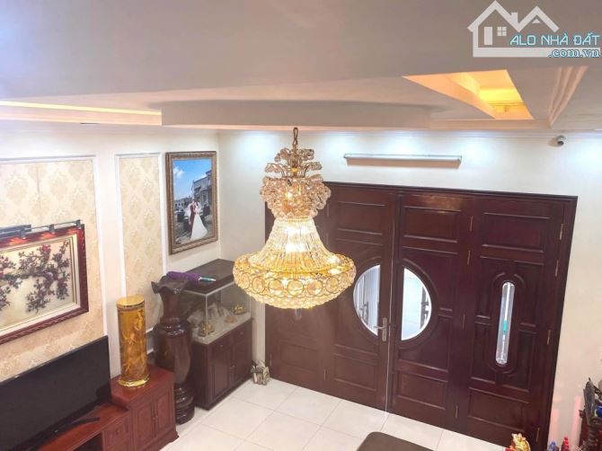 🏡 Ngô Gia Tự – 72m² – MT 5.5m – 4 tầng – Lô góc 2 thoáng 🚗 Ô tô đỗ cửa,ngủ trong nhà. - 2