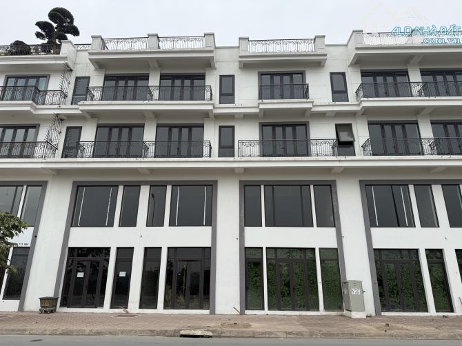 Chính chủ cần sang nhượng gấp căn Shophouse Metropolitan hai mặt thoáng trước sau - 2